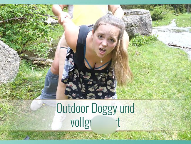 KimberlyCaprice Porno Video: Outdoor dog*y und vollgespri**t